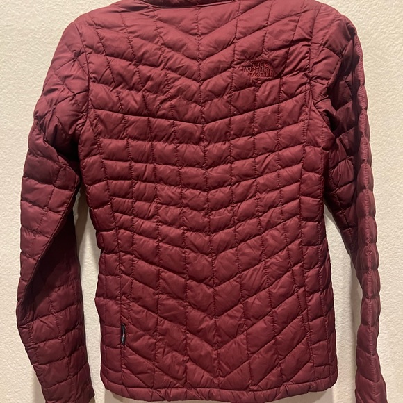 The North Face Thermoball Jacket - Picture 5 of 5